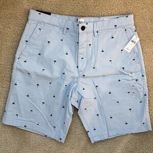 NWT Gap Men's Essential Khaki 10" Short - Light blue with palm trees - 33" Waist